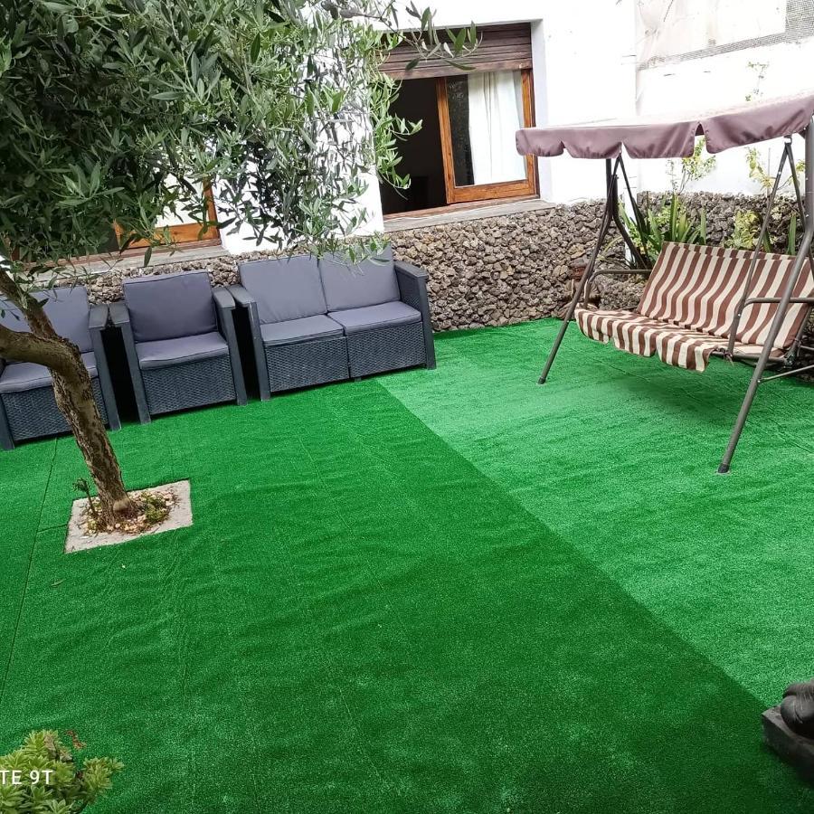 Carrer Esparreguera Olot Bagian luar foto